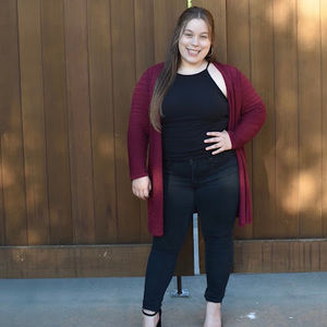 Meet your Posher, Serina